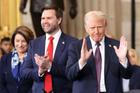 K Trumpově výhře v prezidentských volbách v roce 2024 velkou měrou přispěl jeho slib, že sníží inflaci. Nyní jsou však Američané nespokojení s jeho ekonomickou politikou a mnozí prezidenta viní z vysokých cen na čerpacích stanicích.
