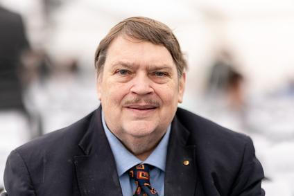 Bernd Posselt v rozhovoru pro Aktuálně.cz popisuje, proč je cesta do Brna pro vyhnané rodiny silně osobní záležitostí a proč podle něj Češi a sudetští Němci sdílejí jednu kulturu – jen ve dvou jazycích.