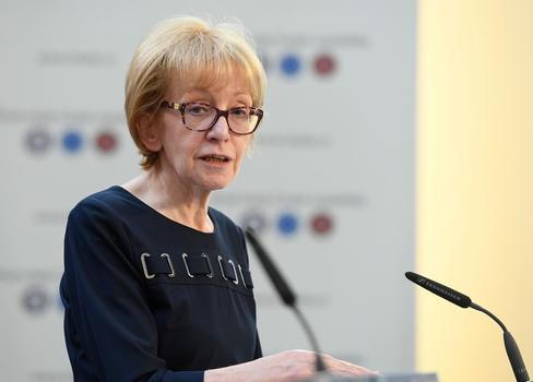 Budeme mít v ANO svobodnou volbu, tvrdí poslankyně ANO Helena Válková o výběru ombudsmana, který nahradí Stanislava Křečka.