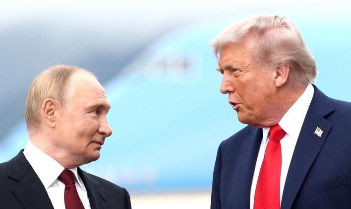 Americký prezident také řekl, že udělá všechno, co je nutné, aby válka na Ukrajině skončila. Ať už tomu lidé věří, nebo ne, konec konfliktu se podle něj blíží.