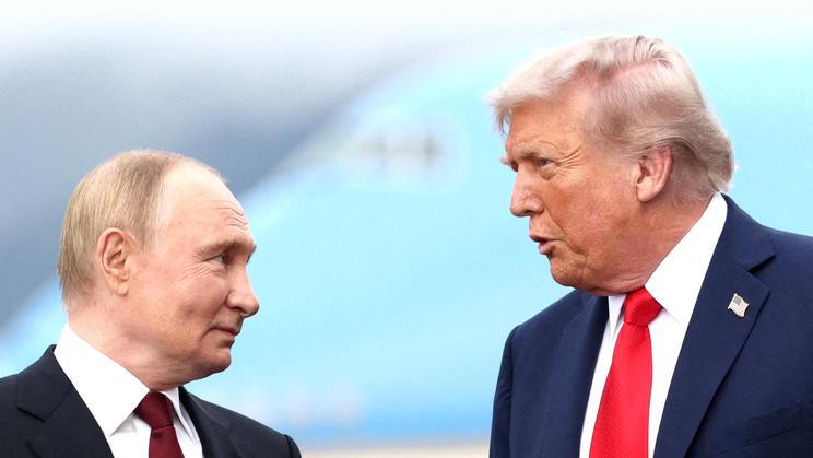 FILE PHOTO: U.S. President Trump meets with Russian President Putin in Alaska