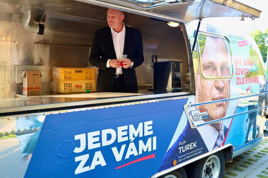 Filip Turek patřil k politikům, kteří získali v parlamentních volbách největší počet preferenčních hlasů voličů.