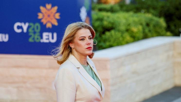 Odstoupivší lotyšská premiérka Evika Siliňová (na archivním snímku z dubnového summitu evropských lídrů na Kypru) připomněla, že sektoru obrany byly svěřeny největší finanční prostředky v historii – téměř pět procent hrubého domácího produktu země.