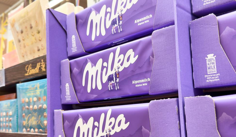 Villach,,Austria,-,February,12,,2025:,Milka,Alpenmilch,Chocolate,Bars
