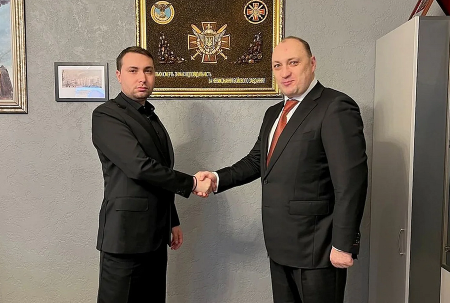 Kyrylo Budanov se svým dvojitým agentem Denysem Kirjejevem