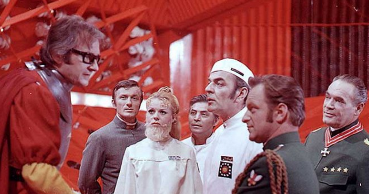 KVÍZ: Jeden musí z kola ven. Odhalíte mezi českými filmy a tvůrci záludného vetřelce?