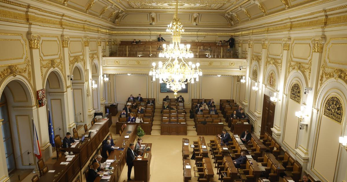 Sněmovna bez opozice se postavila proti sjezdu sudetských Němců v Česku