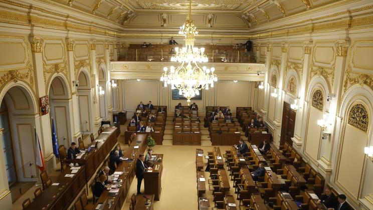 8. schůze Poslanecké sněmovny