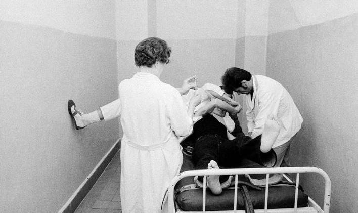 První záchytnou stanici u Apolináře v Praze zakládal psychiatr Jaroslav Skála před 75 lety.