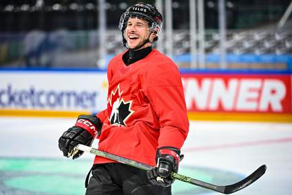 Sidney Crosby při tréninku na mistrovství světa 2026