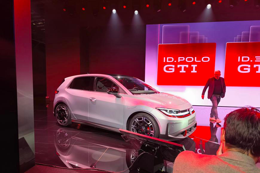 Tenhle krasavec je ID. Polo GTI. Elektrická novinka dostane uzávěrku diferenciálu Tenhle krasavec je ID. Polo GTI. Elektrická novinka dostane uzávěrku diferenciálu