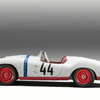 Škoda Sport (1949) - Škoda Sport vznikla speciálně pro slavný vytrvalostní závod 24 hodin Le Mans 1950 a stala se symbolem odhodlání československých konstruktérů v době železné opony. Lehký otevřený speciál vycházel ze sériové Škody 1101 Tudor, ale dostal upravenou karoserii i techniku pro dlouhé tratě. Posádka Václav Bobek a Jaroslav Netušil tehdy v Le Mans překvapila konkurenci skvělým tempem a vedla svou třídu.