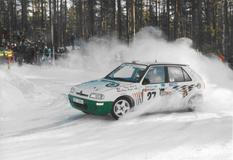 Škoda Felicia Kit Car (1995) - Škoda Felicia Kit Car navázala v polovině 90. let na úspěchy Favoritu a posunula mladoboleslavský motorsport na ještě vyšší úroveň. Moderní soutěžní speciál s pohonem předních kol vznikl pro kategorii Kit Car a rychle se zařadil mezi nejrychlejší vozy své třídy v mistrovství světa v rallye. Díky nízké hmotnosti, výkonnému atmosférickému motoru a výborné ovladatelnosti dokázala Felicia konkurovat i mnohem silnějším automobilům.