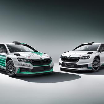 Škoda Fabia RS Rally2 - Škoda Fabia RS Rally2 představuje nejnovější kapitolu úspěšné historie mladoboleslavského motorsportu a zároveň oslavu 125 let závodní tradice značky Škoda. Moderní soutěžní speciál navazuje na mimořádně úspěšné modely Fabia Rally2 a Rally2 evo, ale přináší ještě výkonnější techniku, lepší aerodynamiku a modernější konstrukci odpovídající současným pravidlům kategorie Rally2. Vůz pohání přeplňovaný čtyřválcový motor vycházející ze sériové Fabie RS.