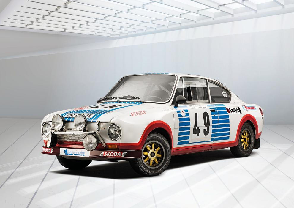 Škoda 130 RS (1975) - Škoda 130 RS se stala největší legendou československého motorsportu a jedním z nejúspěšnějších závodních vozů své éry. Kupé přezdívané „Porsche Východu“ debutovalo v roce 1975 a okamžitě zaujalo kombinací nízké hmotnosti, skvělé ovladatelnosti a spolehlivosti. V rallye i na okruzích dokázala 130 RS porážet výrazně silnější soupeře ze západní Evropy a stala se hvězdou na obou stranách železné opony.