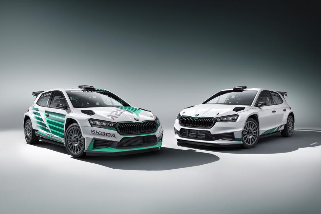 Škoda Fabia RS Rally2 - Škoda Fabia RS Rally2 představuje nejnovější kapitolu úspěšné historie mladoboleslavského motorsportu a zároveň oslavu 125 let závodní tradice značky Škoda. Moderní soutěžní speciál navazuje na mimořádně úspěšné modely Fabia Rally2 a Rally2 evo, ale přináší ještě výkonnější techniku, lepší aerodynamiku a modernější konstrukci odpovídající současným pravidlům kategorie Rally2. Vůz pohání přeplňovaný čtyřválcový motor vycházející ze sériové Fabie RS.