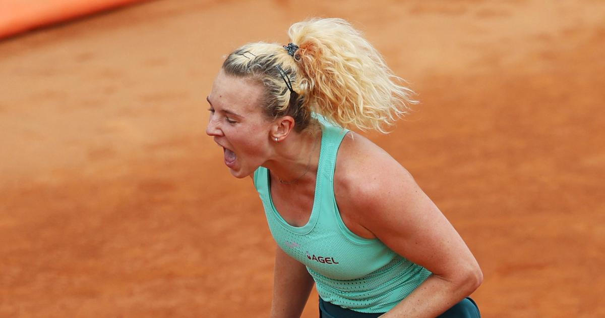 Deblová jízda Siniakové s Američankou skočila v římském semifinále. Po 17 výhrách