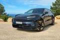 Porsche Cayenne je v nové generaci už jen elektromobilem. Vyzkoušeli jsme, jak jezdí.