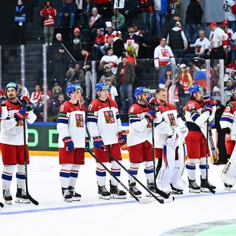 Smutní Češi po porážce v zápase MS 2026 Česko - Slovinsko
