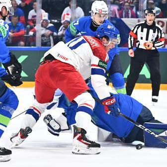 Matyáš Melovský a Lukáš Horák v zápase MS 2026 Česko - Slovinsko