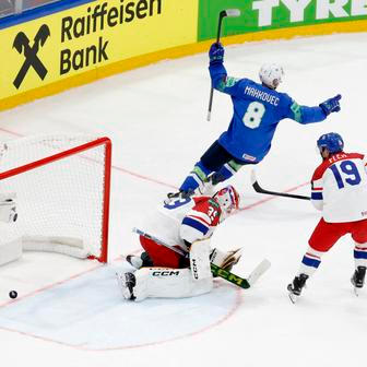 Marcel Mahkovec slaví vítězný gól v zápase MS 2026 Česko - Slovinsko.