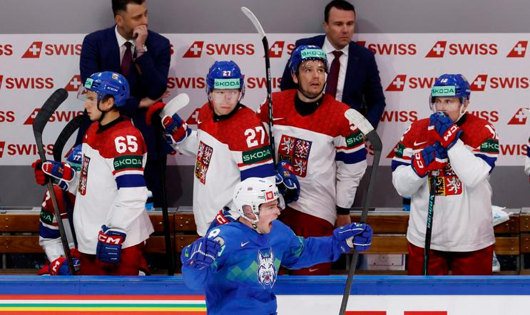 Smutní Češi po porážce v zápase MS 2026 Česko - Slovinsko