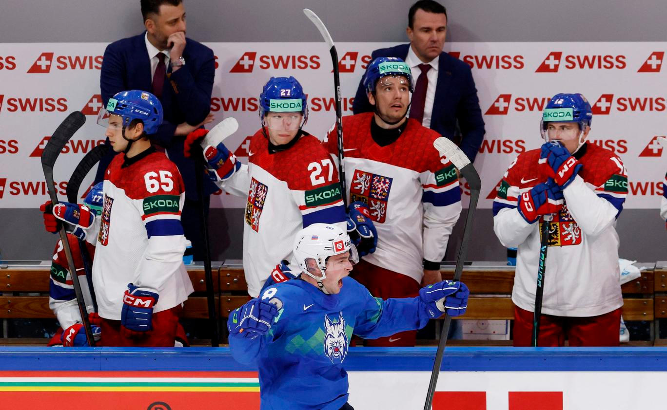Smutní Češi po porážce v zápase MS 2026 Česko - Slovinsko