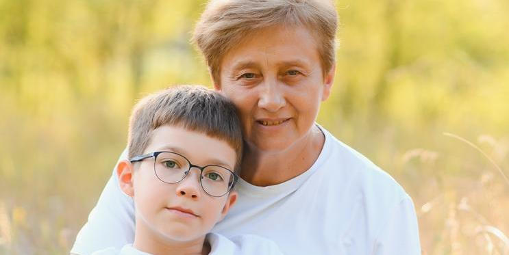 Stačila jedna nevinná dětská otázka, aby se léta budovaná přetvářka zhroutila a její život se od naprostých základů změnil.