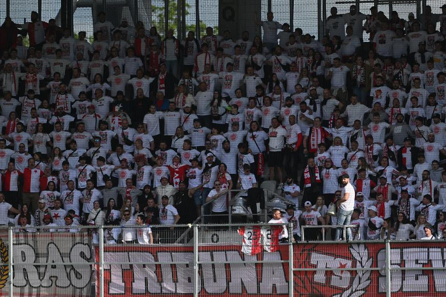 Slávističtí fanoušci podpořili jen jednoho z odepsaných. K Douděrovi se vyjádřil i Trpišovský