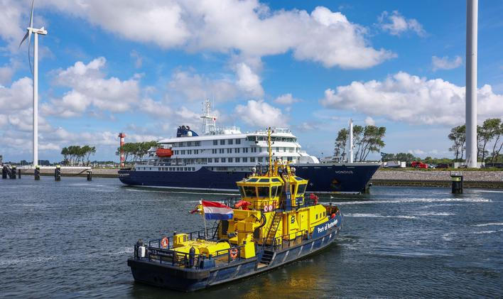 Cruise ship MV Hondius arrives at the Port of Rotterdam