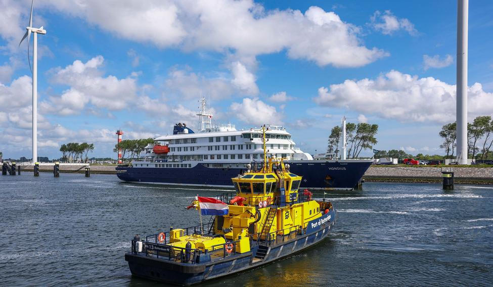 Cruise ship MV Hondius arrives at the Port of Rotterdam
