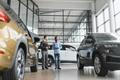 autosalon, prodej aut
