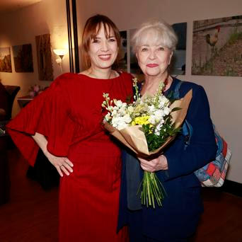 Carmen Mayerová, Tereza Kostková