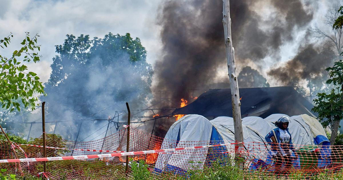 V Kongu zapálili centrum pro léčbu eboly. Předcházel tomu spor o vydání těla zesnulého