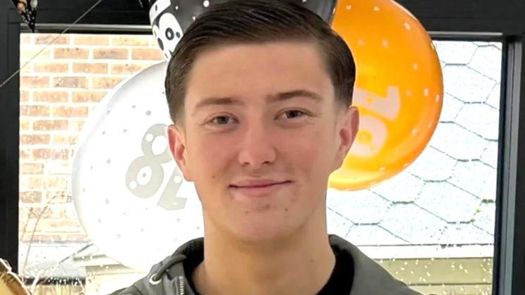 Zabitý Henry Nowak se vracel z večerní zábavy.