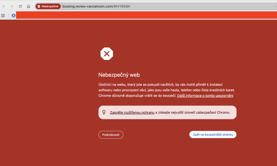 Některé prohlížeče předem varují uživatele, kteří chtějí zamířit na falešné stránky Booking.com.