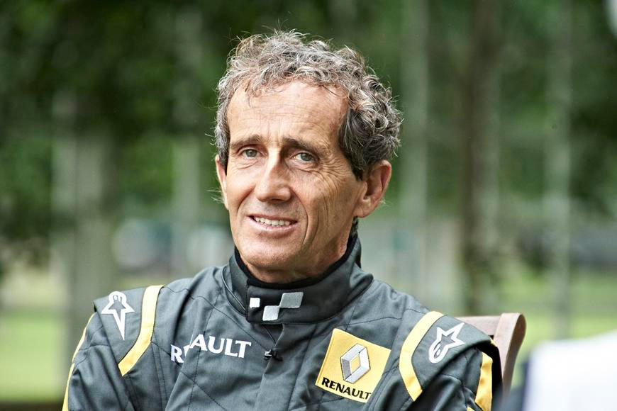 Lupiči přepadli Prostův dům a šampiona formule 1 zranili na hlavě
