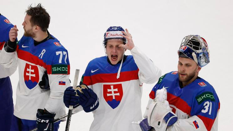 IIHF World Championships - Group B - Slovakia v Czech Republic