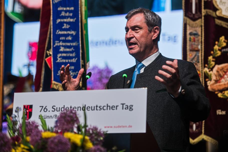Bavorský premiér Markus Söder, který je patronem sudetských Němců, označil v neděli sudetoněmecký sjezd v Brně za historický okamžik, den naděje a usmíření a velký svátek radost; Brněnské výstaviště, 24. května 2026.