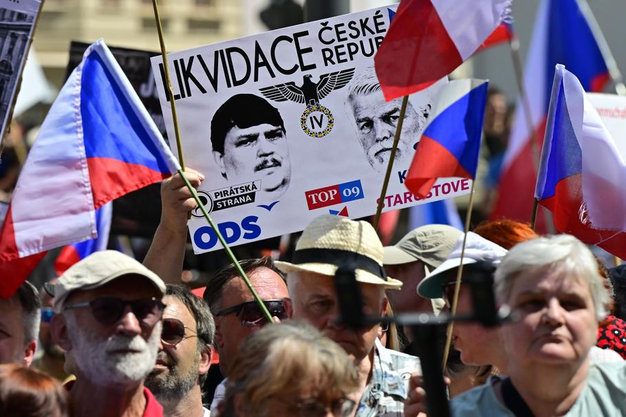Pochod a demonstrace proti sjezdu Sudetoněmeckého krajanského sdružení v Brně; 23. května 2026.