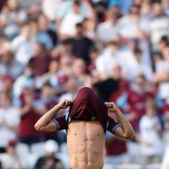 Premier League - West Ham United v Leeds United