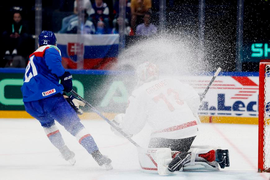 Sprcha pro Slováky, Kanada jim v poslední třetině dala čtyři góly během sedmi minut