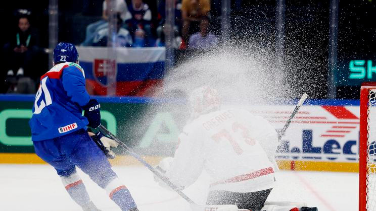 IIHF World Championships - Group B - Slovakia v Canada