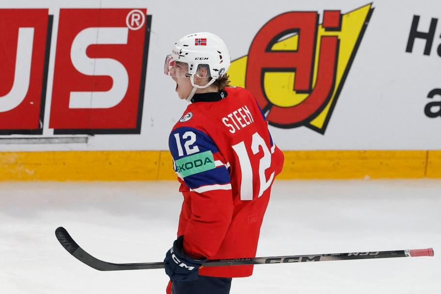IIHF World Championships - Group B - Norway v Sweden