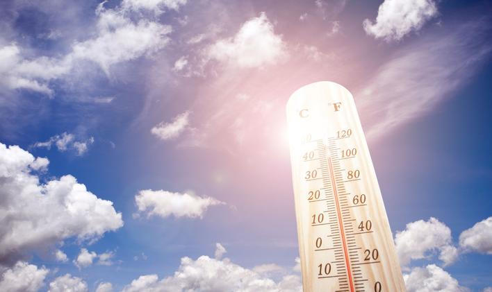 Už v sobotu začnou teploty znovu stoupat. V celém Česku se dostanou na 26 až 30 stupňů. Podle meteorologů bude sobota slunečná a bez srážek. Foto je ilustrační.
