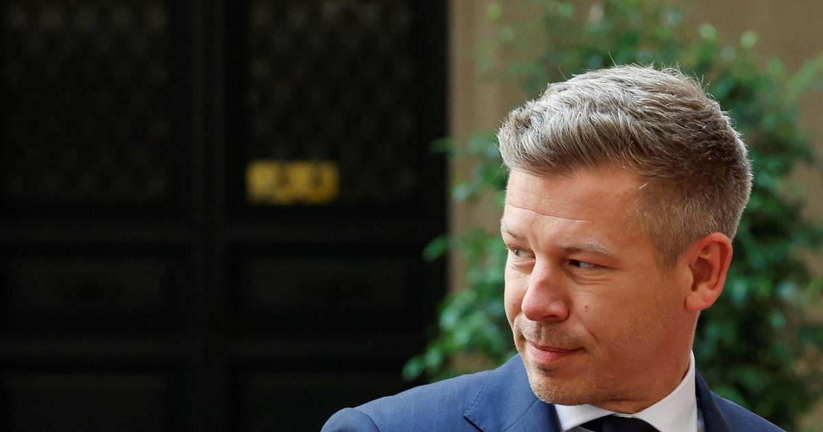 Nový maďarský premiér drží Orbánovu linii. Ukrajinu zasáhl na citlivém místě