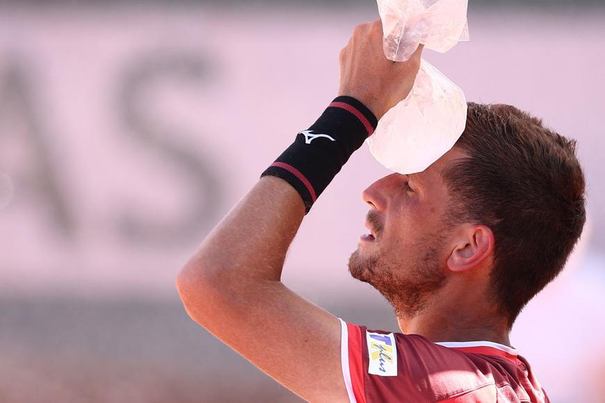 Kopřiva a Siniaková v Paříži postoupil, Nosková a Fruhvirtová na Roland Garros skončily