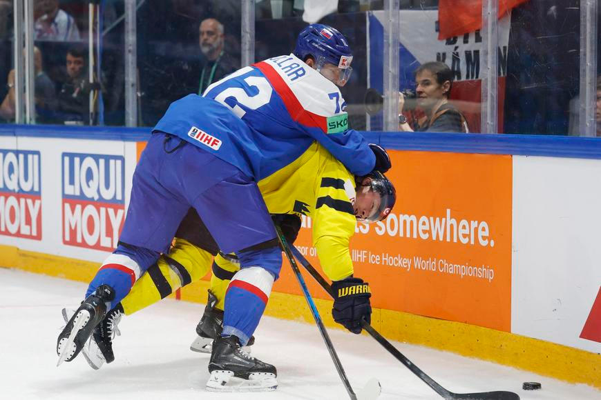 Slováky připravili o postup Švédové, do play off se prodrali i Američané