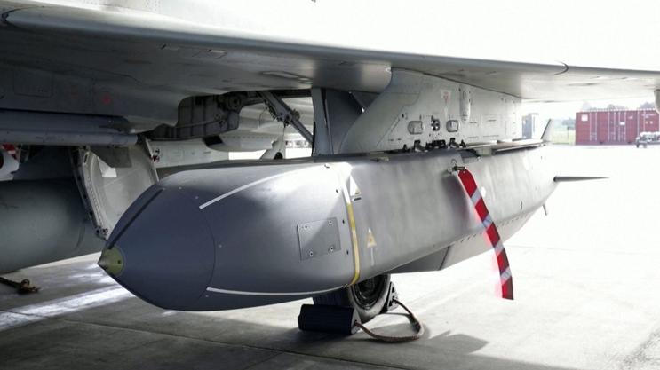 Británie dodala Ukrajině přesné střely Storm Shadow. Mají dosah až 250 kilometrů