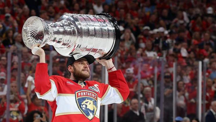Floridu dovedl ke dvěma Stanley Cupům, teď Aleksander Barkov šéfuje Finům.